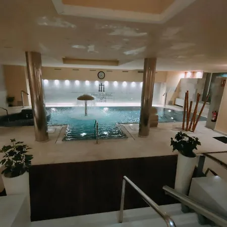 Arcea Palacio De Nieves 酒店 4*