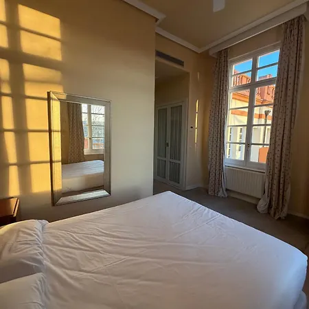 Palacio De Nieves 4*