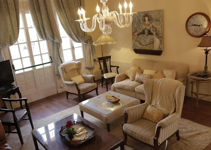 Palacio De Nieves 4*