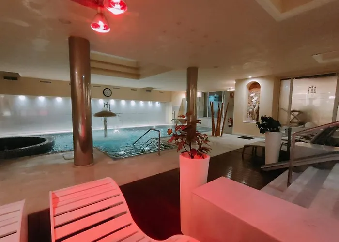 Palacio De Nieves 4*